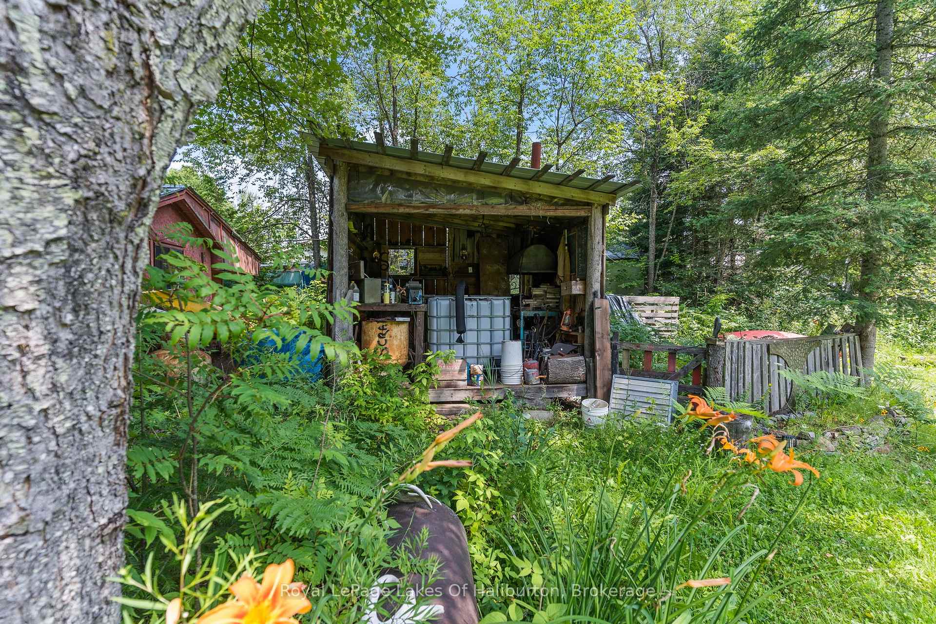 Photo 41 of 4982 Gelert Road, Minden Hills, Snowdon — HOMEH