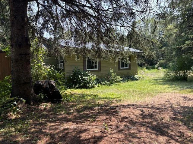 Photo 3 of 4982 Gelert Road, Minden Hills, Snowdon — HOMEH