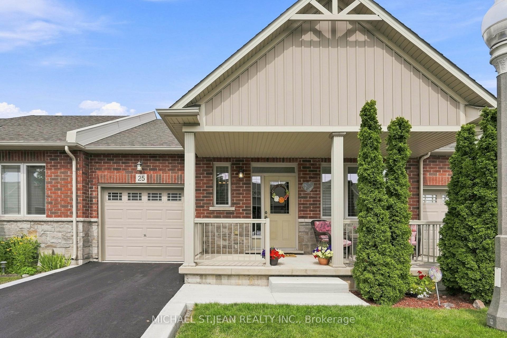 Photo 3 of 25 Stickland Lane, Hamilton, Binbrook — HOMEH