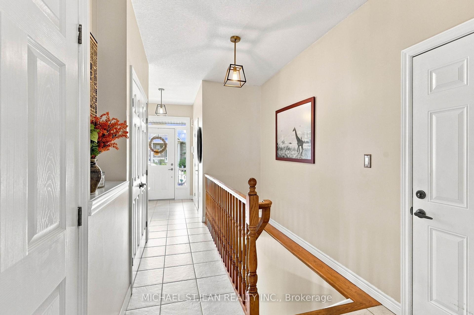 Photo 10 of 25 Stickland Lane, Hamilton, Binbrook — HOMEH