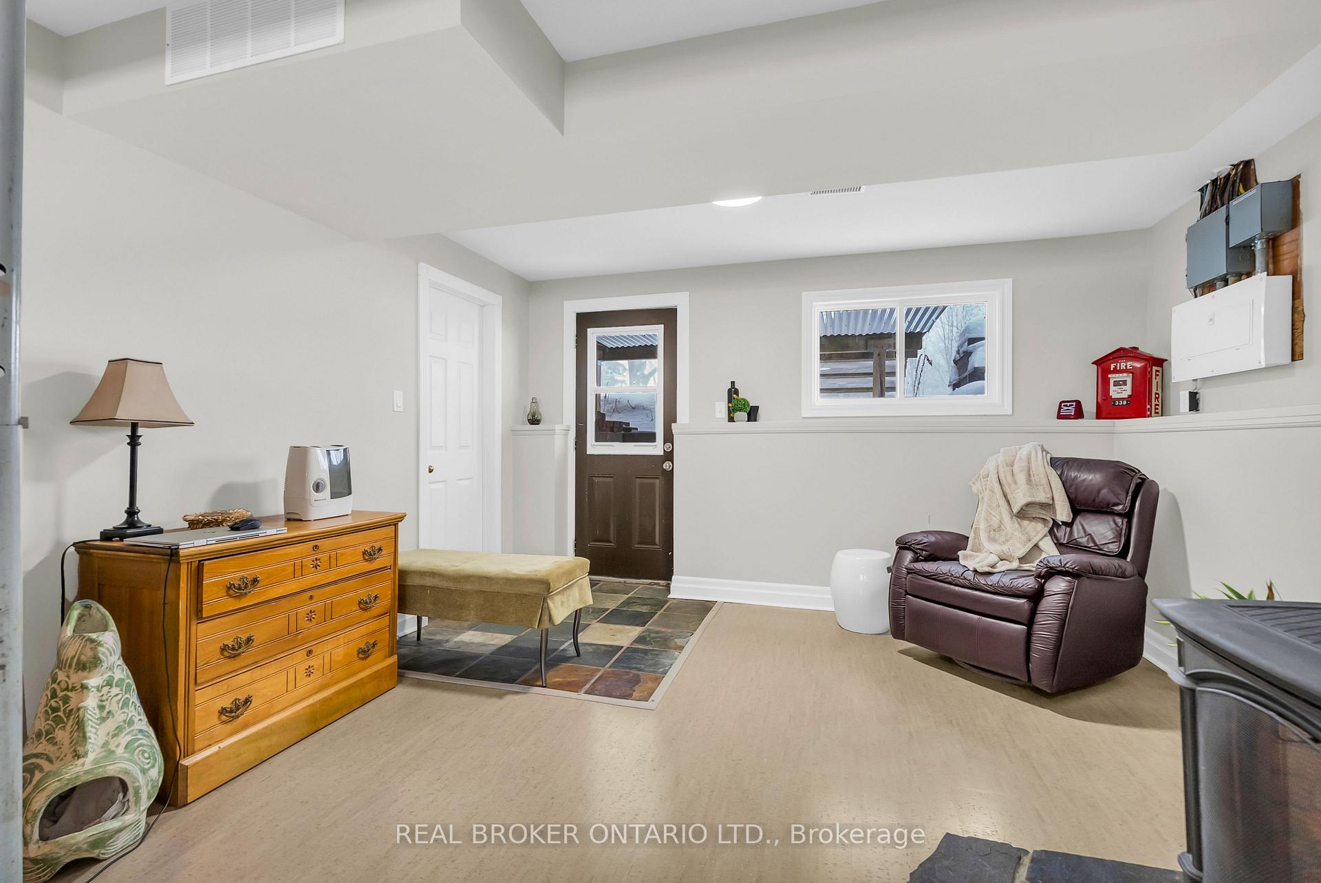 Photo 37 of 2477 Old Fort Road, Tay, Rural Tay — HOMEH