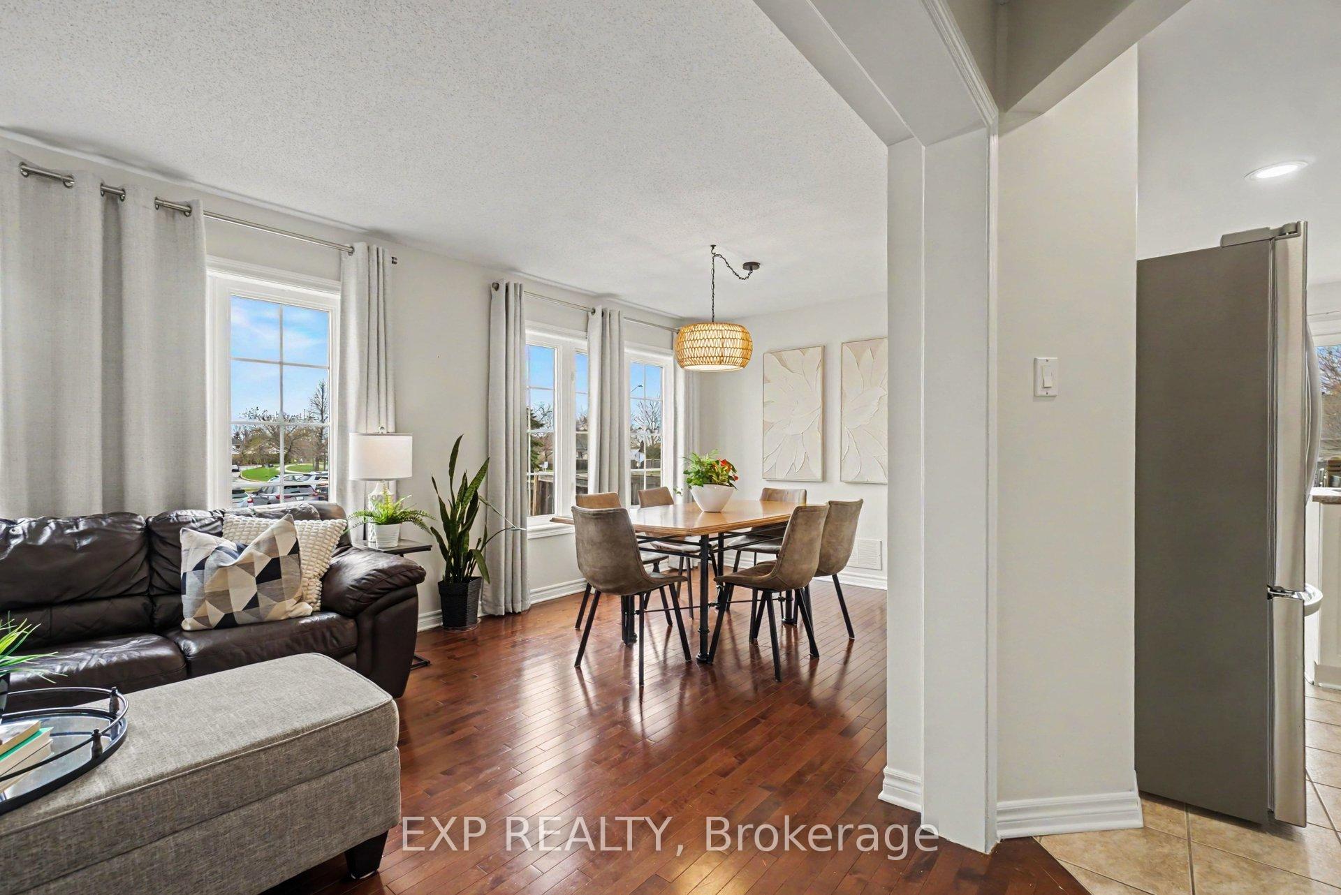 Photo 5 of 2100 Melette Crescent, Ottawa, Avalon East — HOMEH