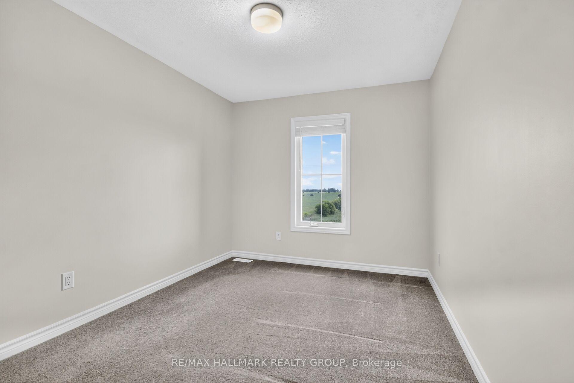 Photo 21 of 235 Hibernian Walk, Ottawa, Kanata - Emerald Meadows/Trailwest — HOMEH