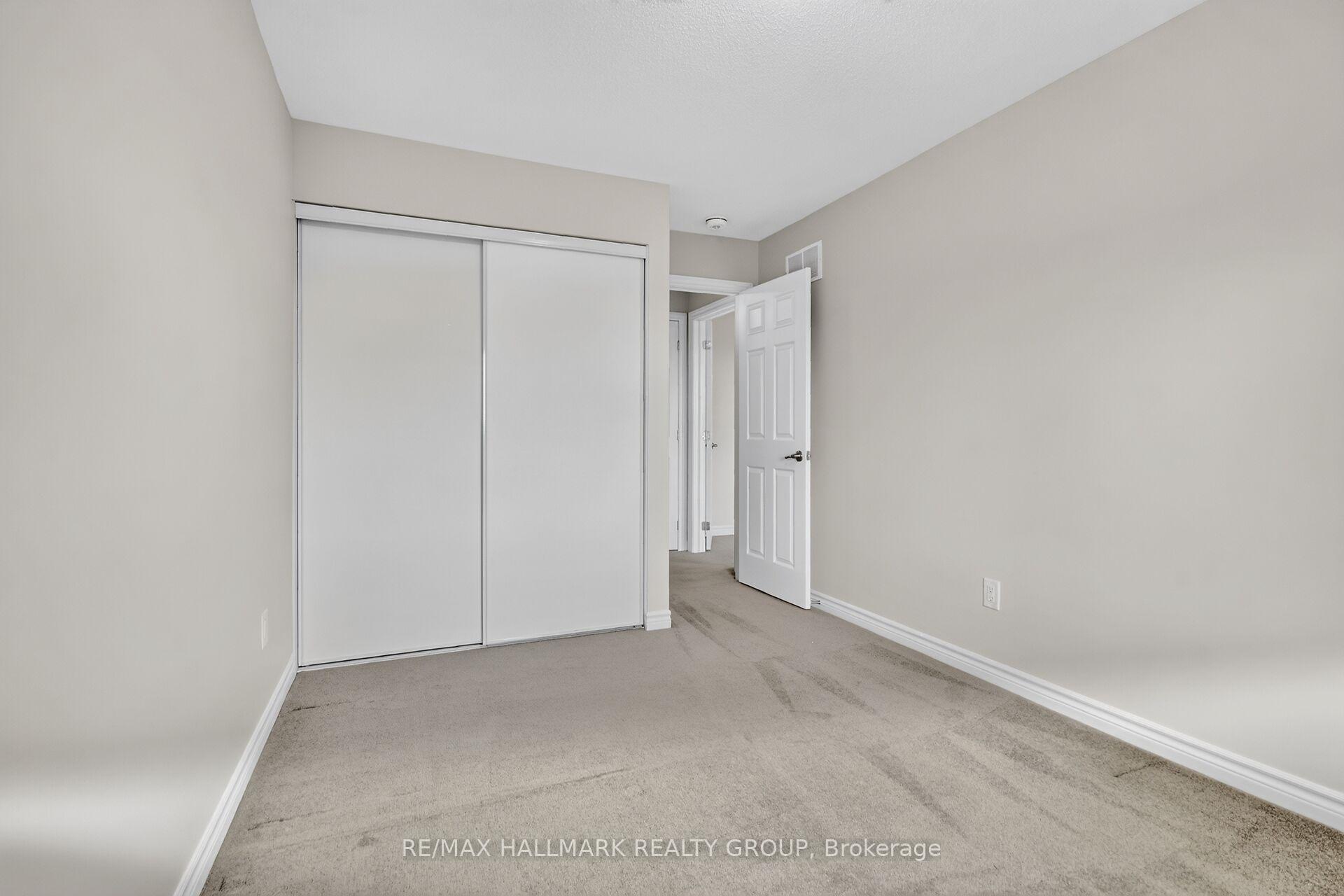 Photo 22 of 235 Hibernian Walk, Ottawa, Kanata - Emerald Meadows/Trailwest — HOMEH
