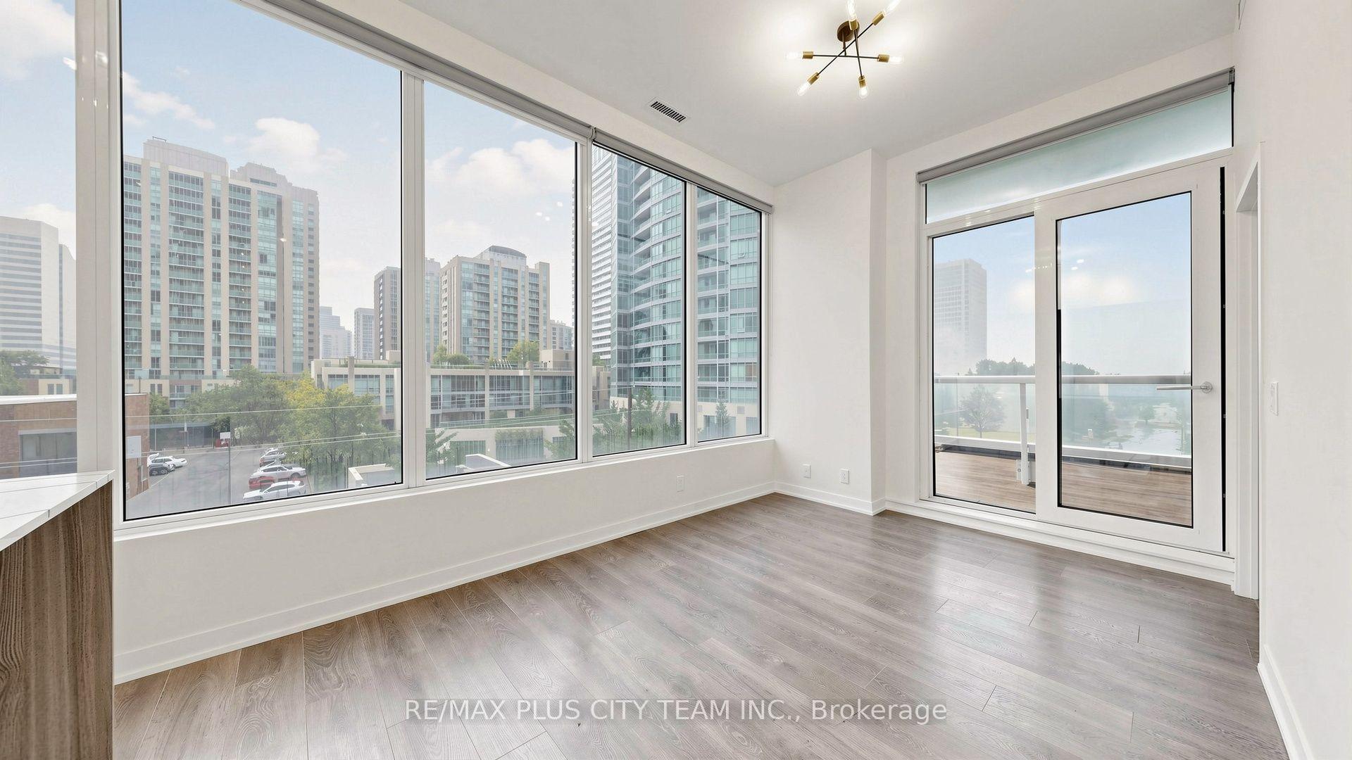 Photo 4 of Unit 407, 15 Holmes Avenue, North York, Willowdale East — HOMEH