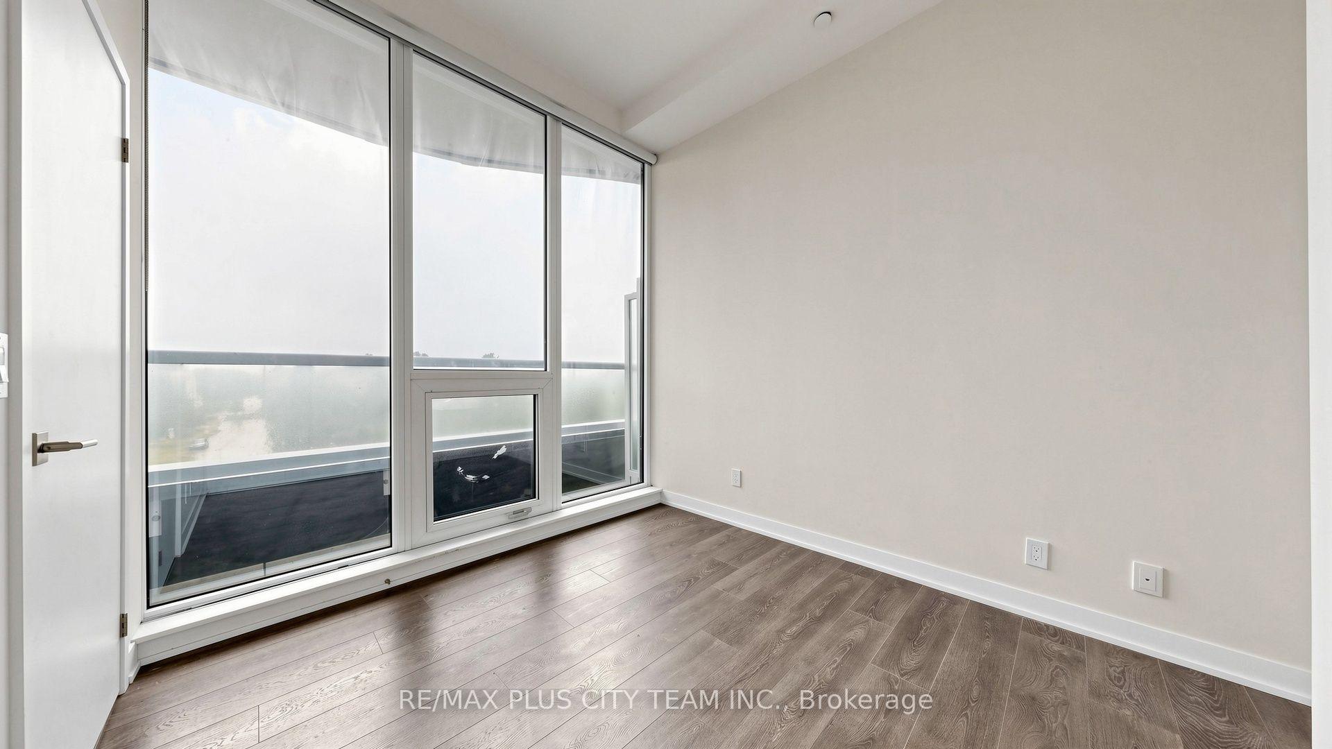 Photo 12 of Unit 407, 15 Holmes Avenue, North York, Willowdale East — HOMEH
