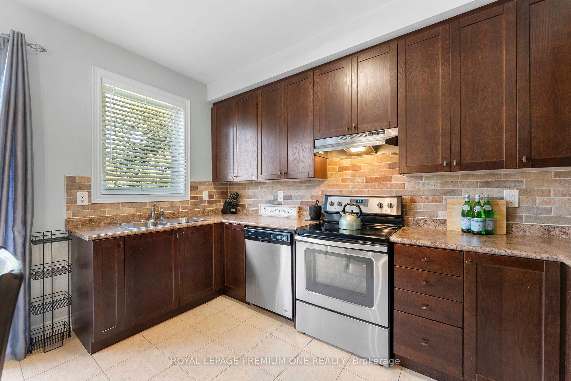 Photo 8 of 86 Sydie Lane, New Tecumseth, Tottenham — HOMEH