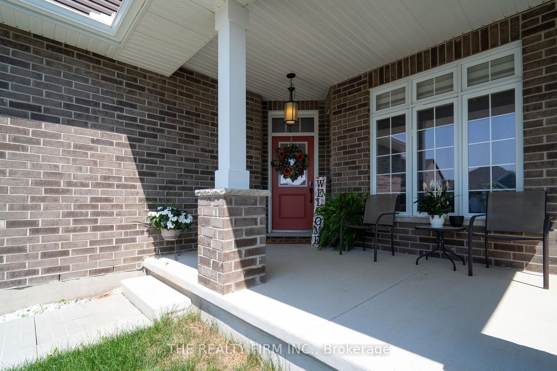 Photo 4 of 77 Acorn Trail, St. Thomas — HOMEH