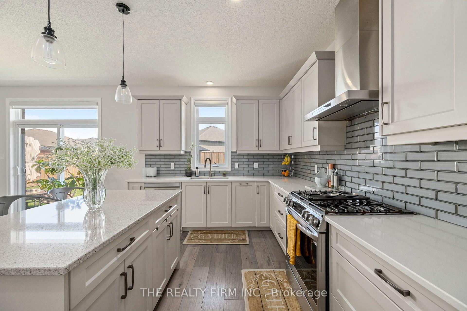 Photo 9 of 77 Acorn Trail, St. Thomas — HOMEH