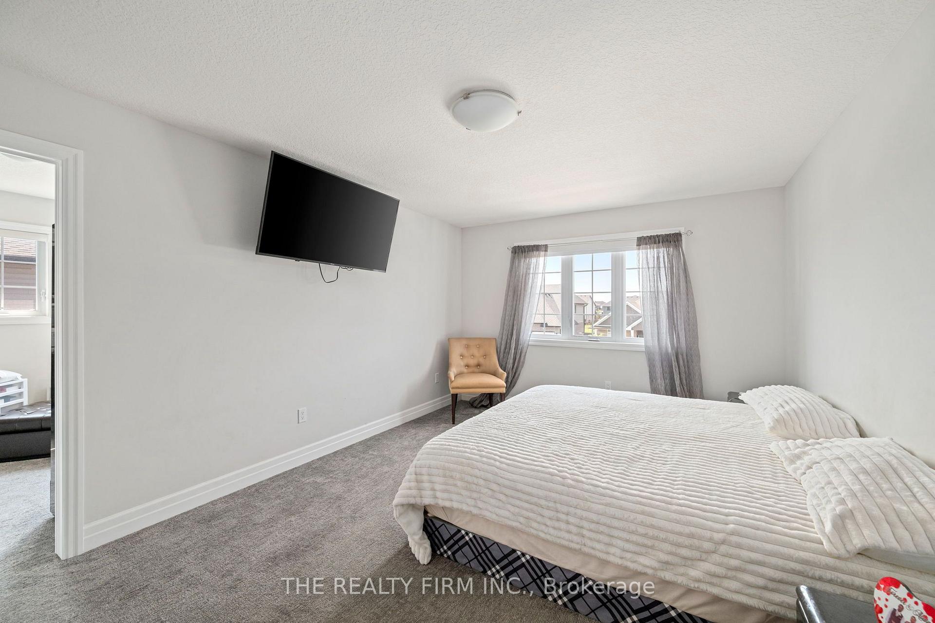 Photo 20 of 77 Acorn Trail, St. Thomas — HOMEH