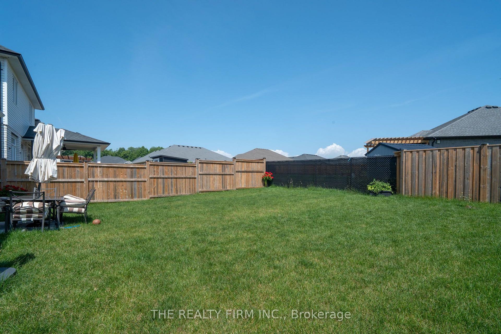 Photo 36 of 77 Acorn Trail, St. Thomas — HOMEH