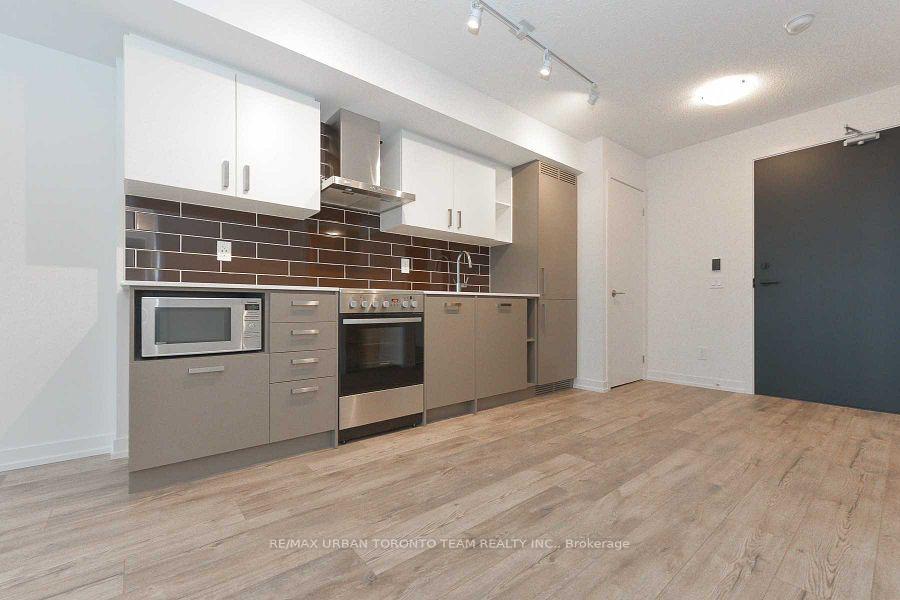Photo 3 of Unit 1709, 125 Redpath Avenue, Toronto, Mount Pleasant West — HOMEH