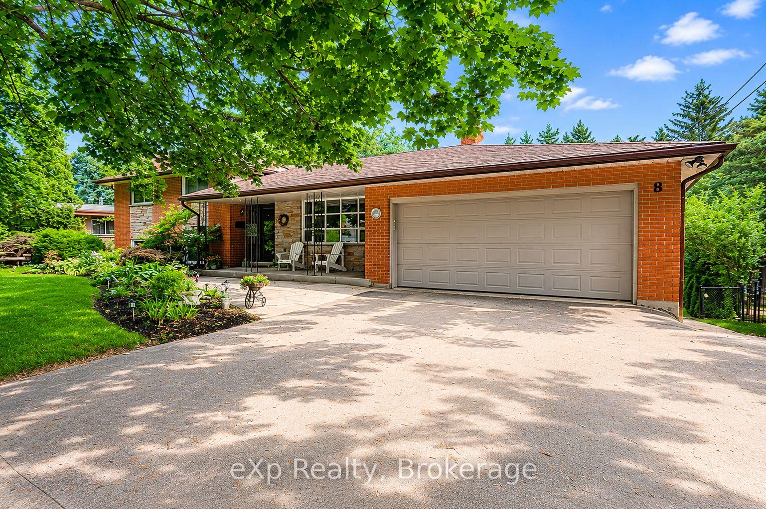 Photo 2 of 8 Malvern Crescent, Guelph, Pineridge/Westminster Woods — HOMEH