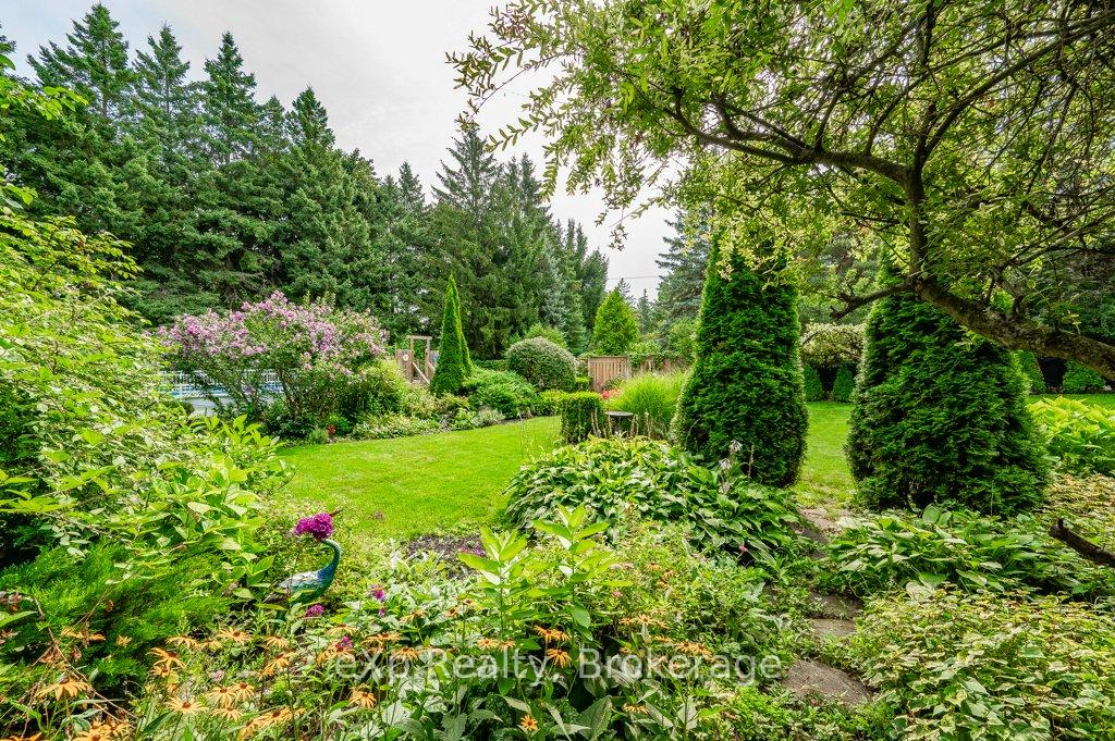 Photo 4 of 8 Malvern Crescent, Guelph, Pineridge/Westminster Woods — HOMEH