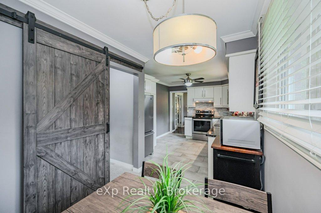 Photo 15 of 8 Malvern Crescent, Guelph, Pineridge/Westminster Woods — HOMEH