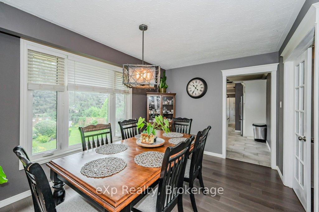 Photo 18 of 8 Malvern Crescent, Guelph, Pineridge/Westminster Woods — HOMEH
