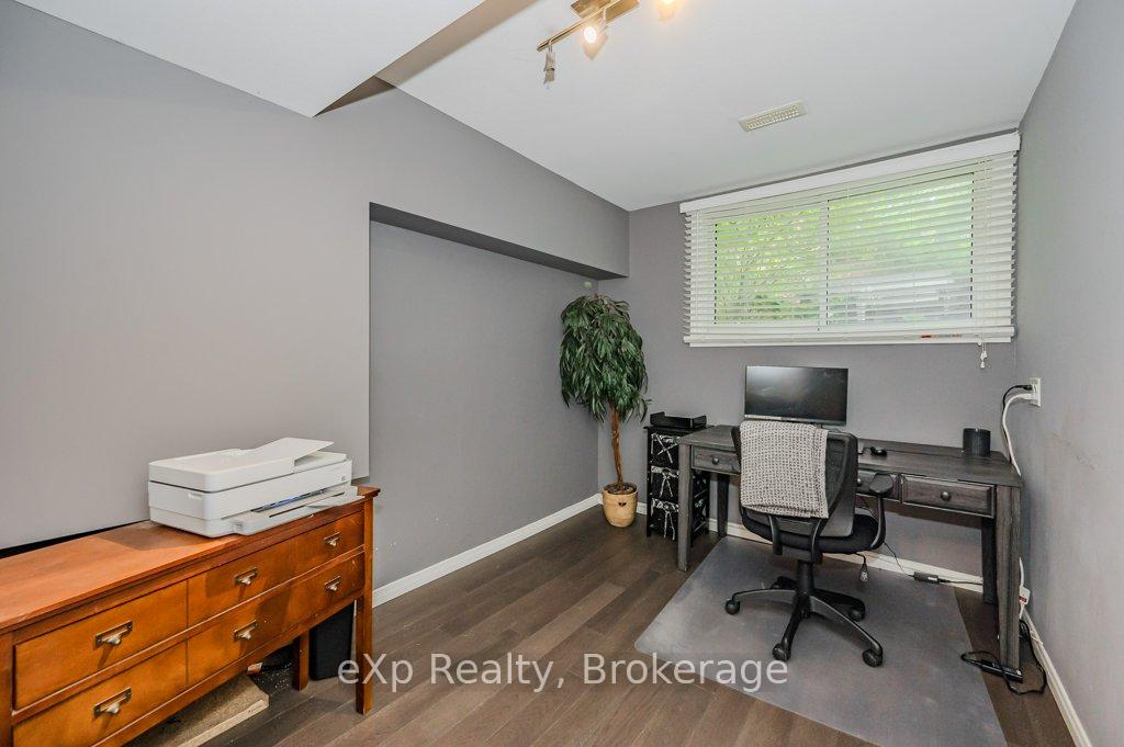 Photo 30 of 8 Malvern Crescent, Guelph, Pineridge/Westminster Woods — HOMEH