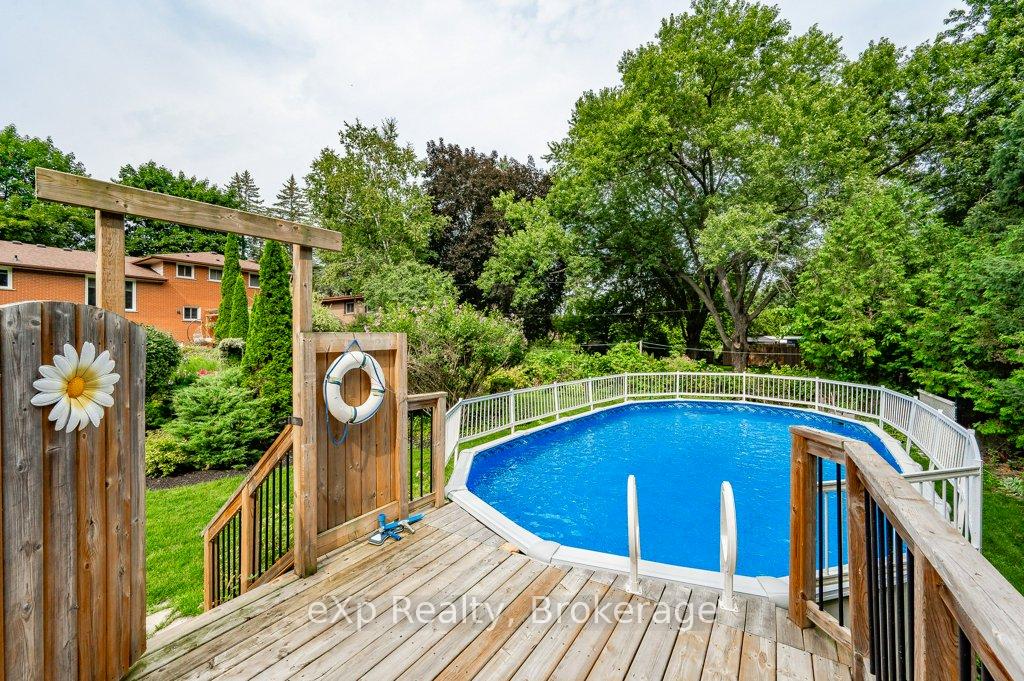 Photo 37 of 8 Malvern Crescent, Guelph, Pineridge/Westminster Woods — HOMEH
