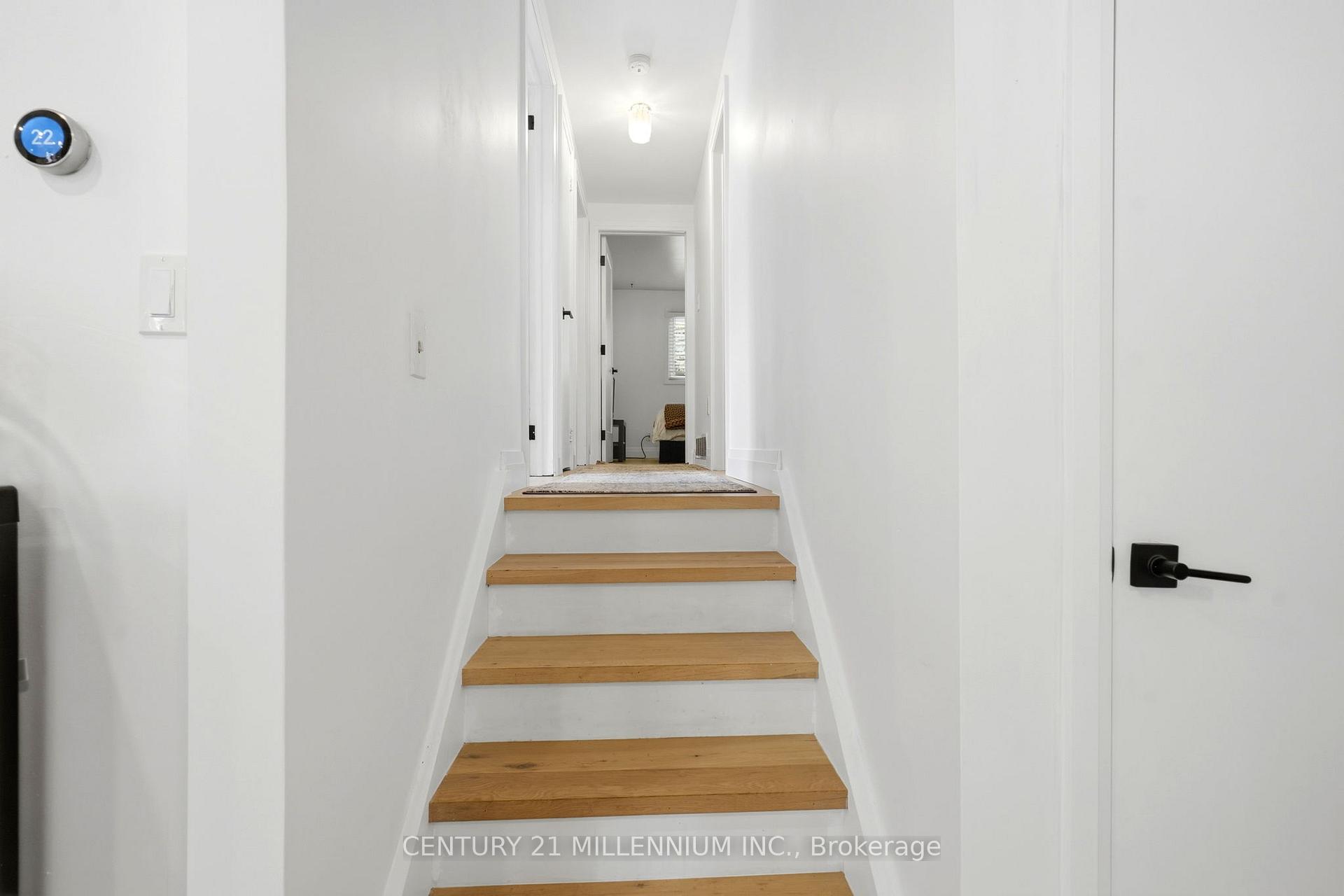 Photo 14 of 52 Carlton Drive, Orangeville — HOMEH