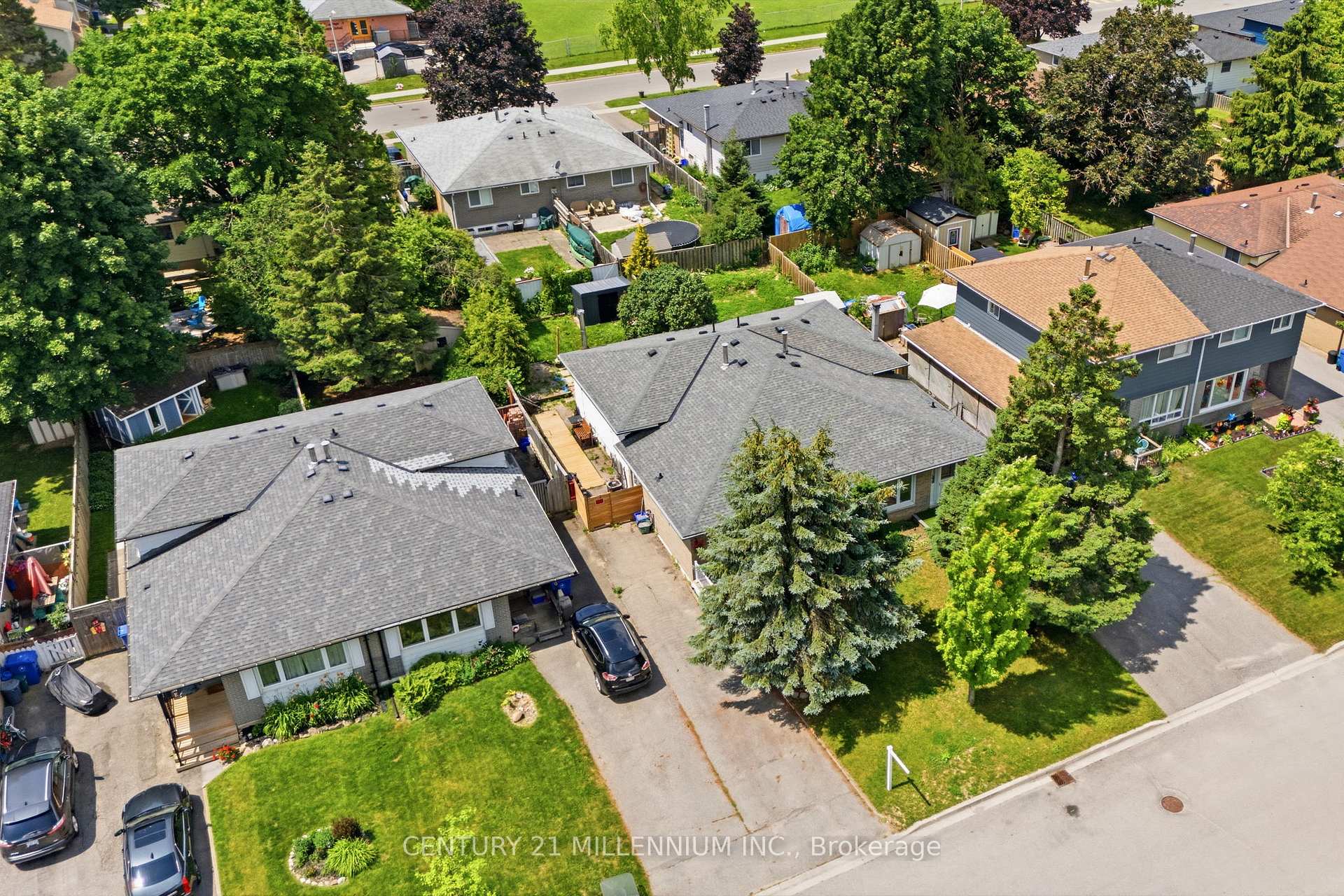 Photo 32 of 52 Carlton Drive, Orangeville — HOMEH