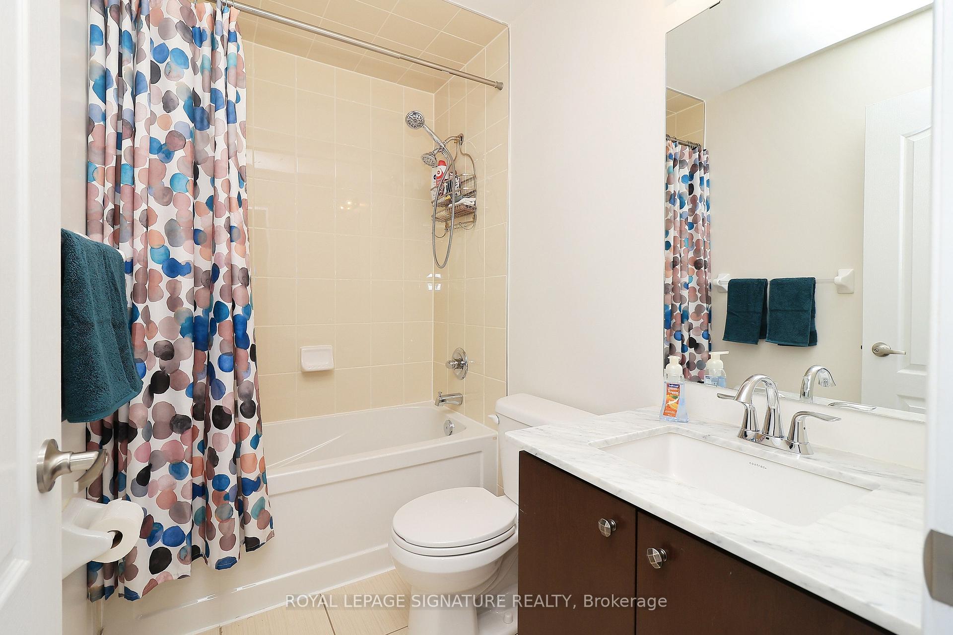 Photo 29 of 4 Coneflower Crescent, North York, Westminster-Branson — HOMEH