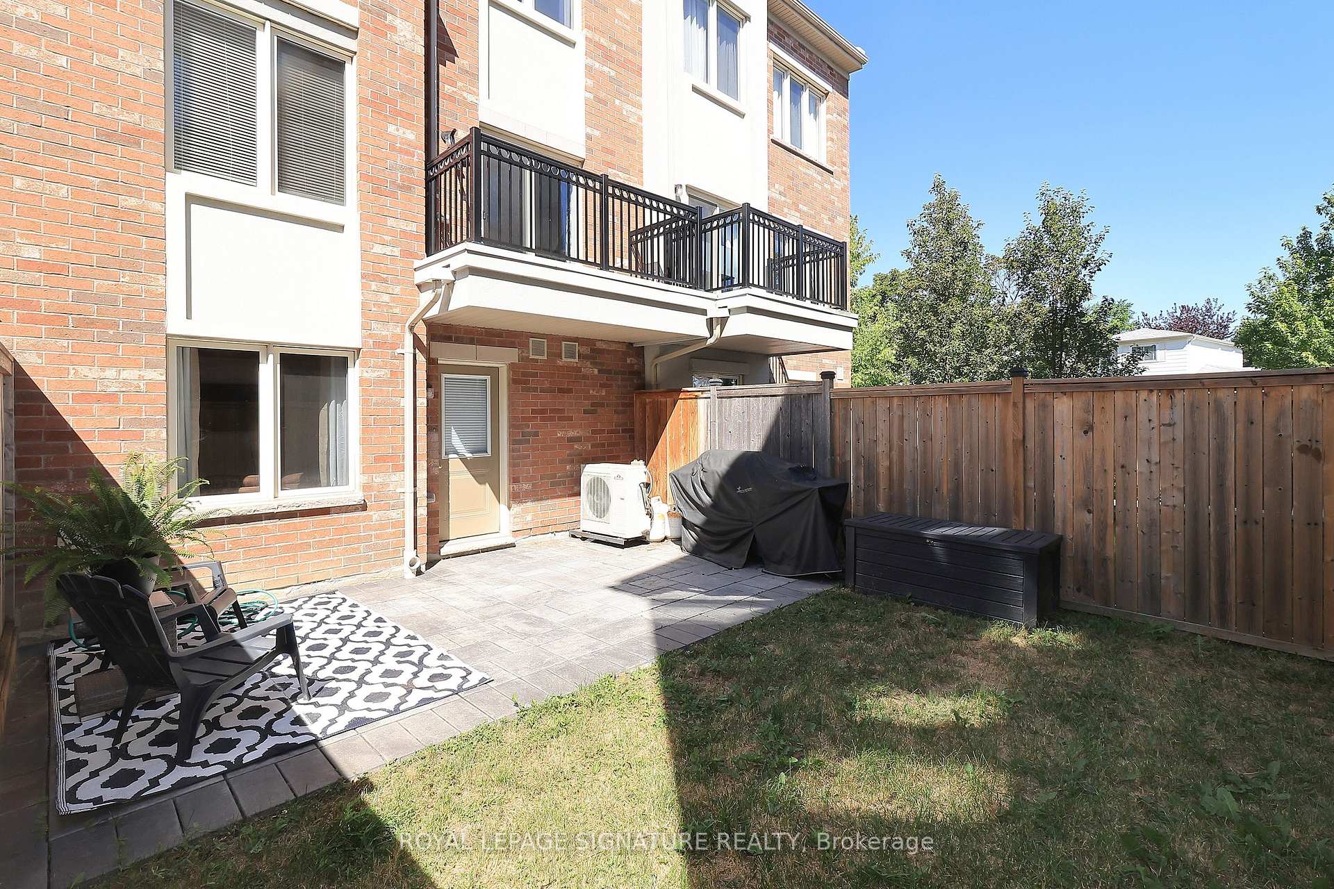 Photo 33 of 4 Coneflower Crescent, North York, Westminster-Branson — HOMEH