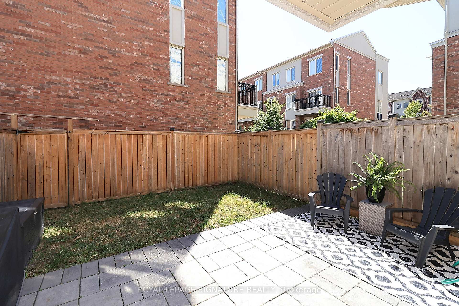 Photo 35 of 4 Coneflower Crescent, North York, Westminster-Branson — HOMEH