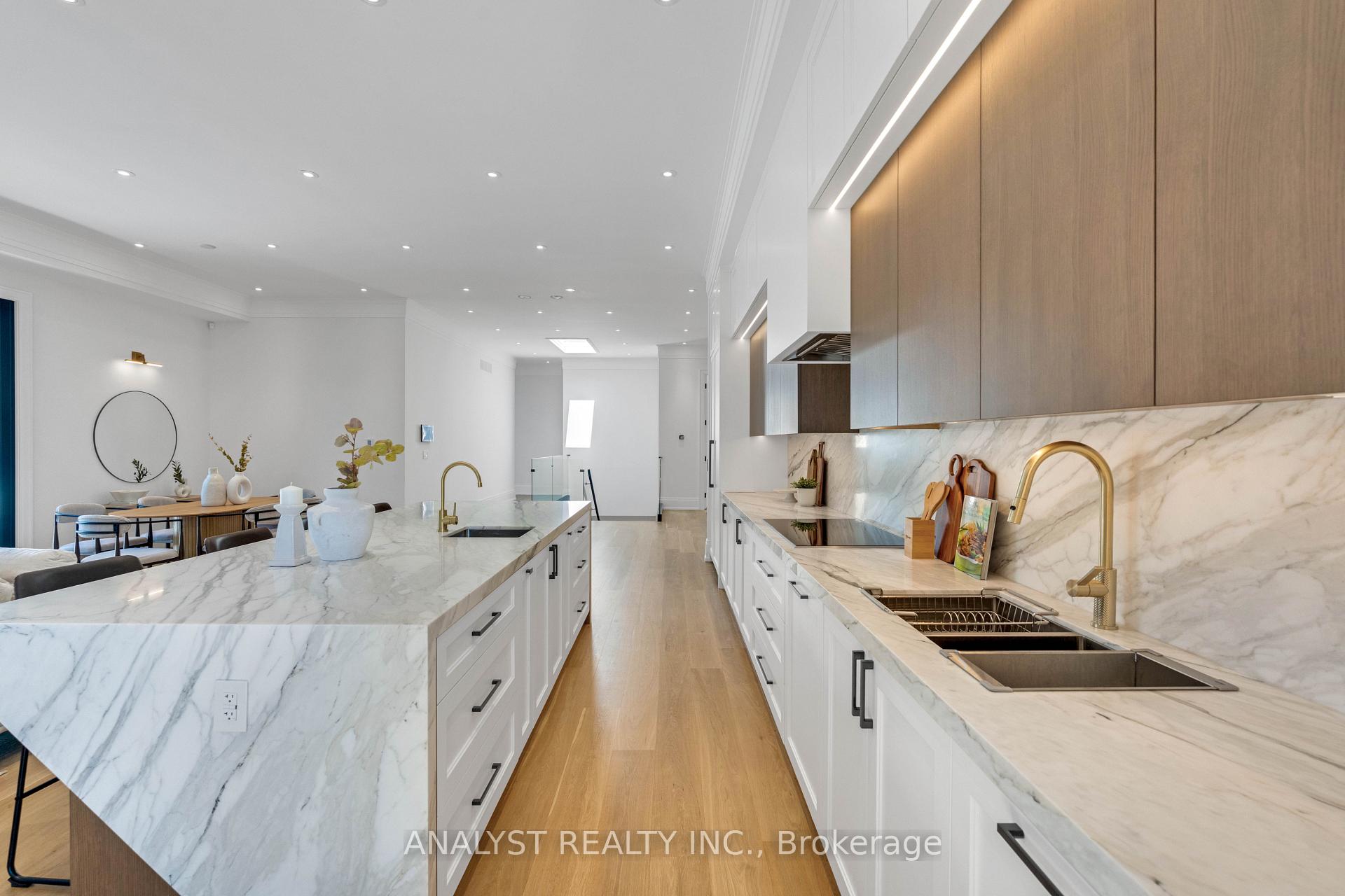 Photo 13 of 82 Donhill Crescent, Vaughan, Kleinburg — HOMEH