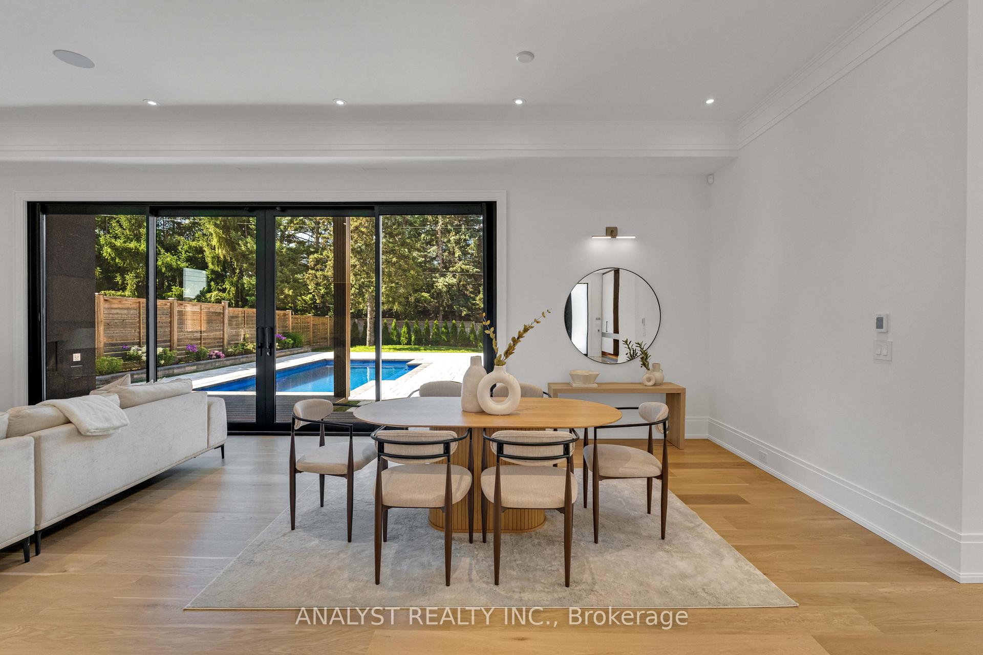 Photo 15 of 82 Donhill Crescent, Vaughan, Kleinburg — HOMEH