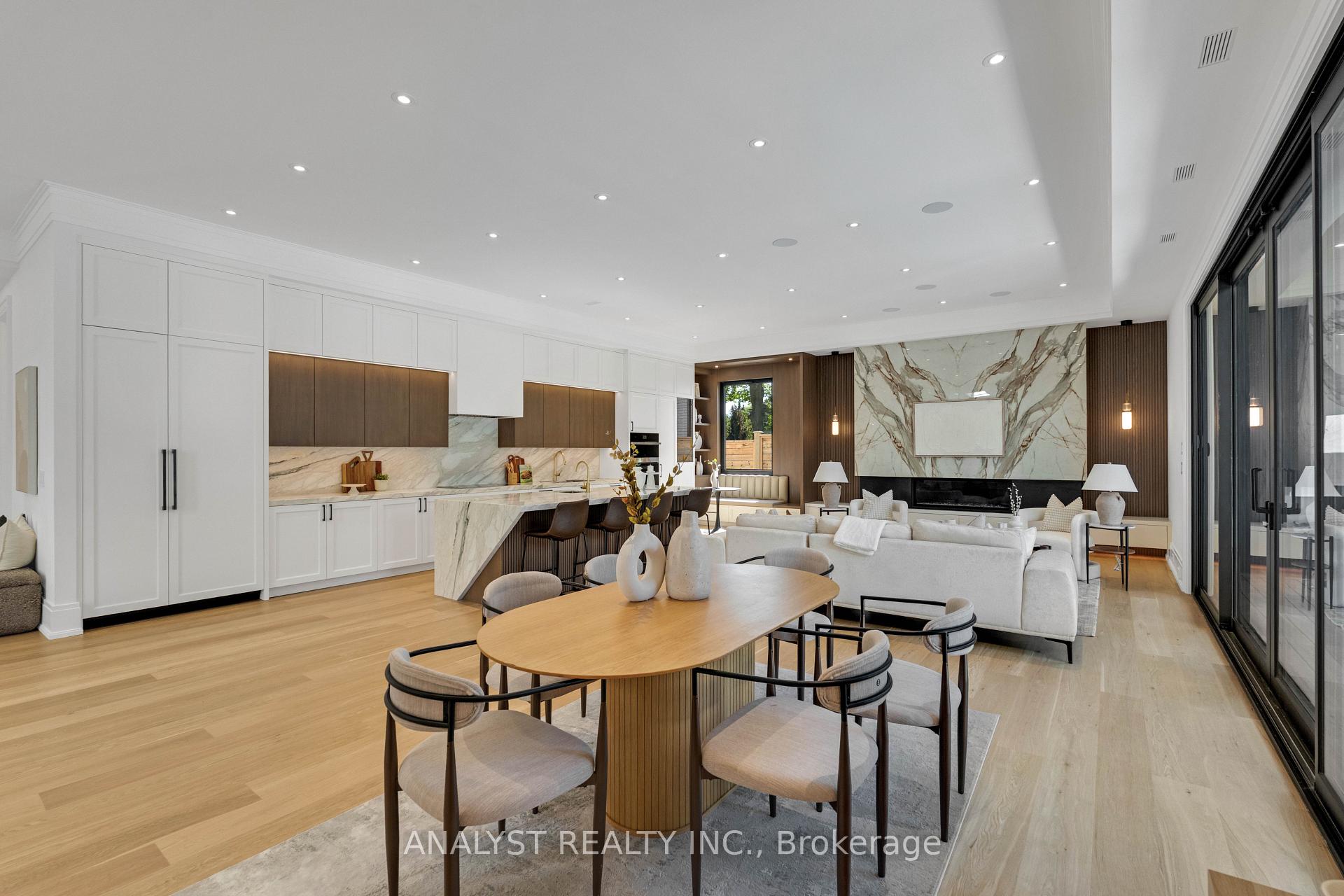 Photo 16 of 82 Donhill Crescent, Vaughan, Kleinburg — HOMEH
