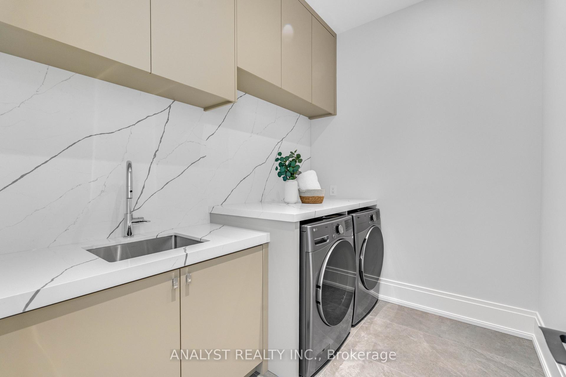 Photo 19 of 82 Donhill Crescent, Vaughan, Kleinburg — HOMEH