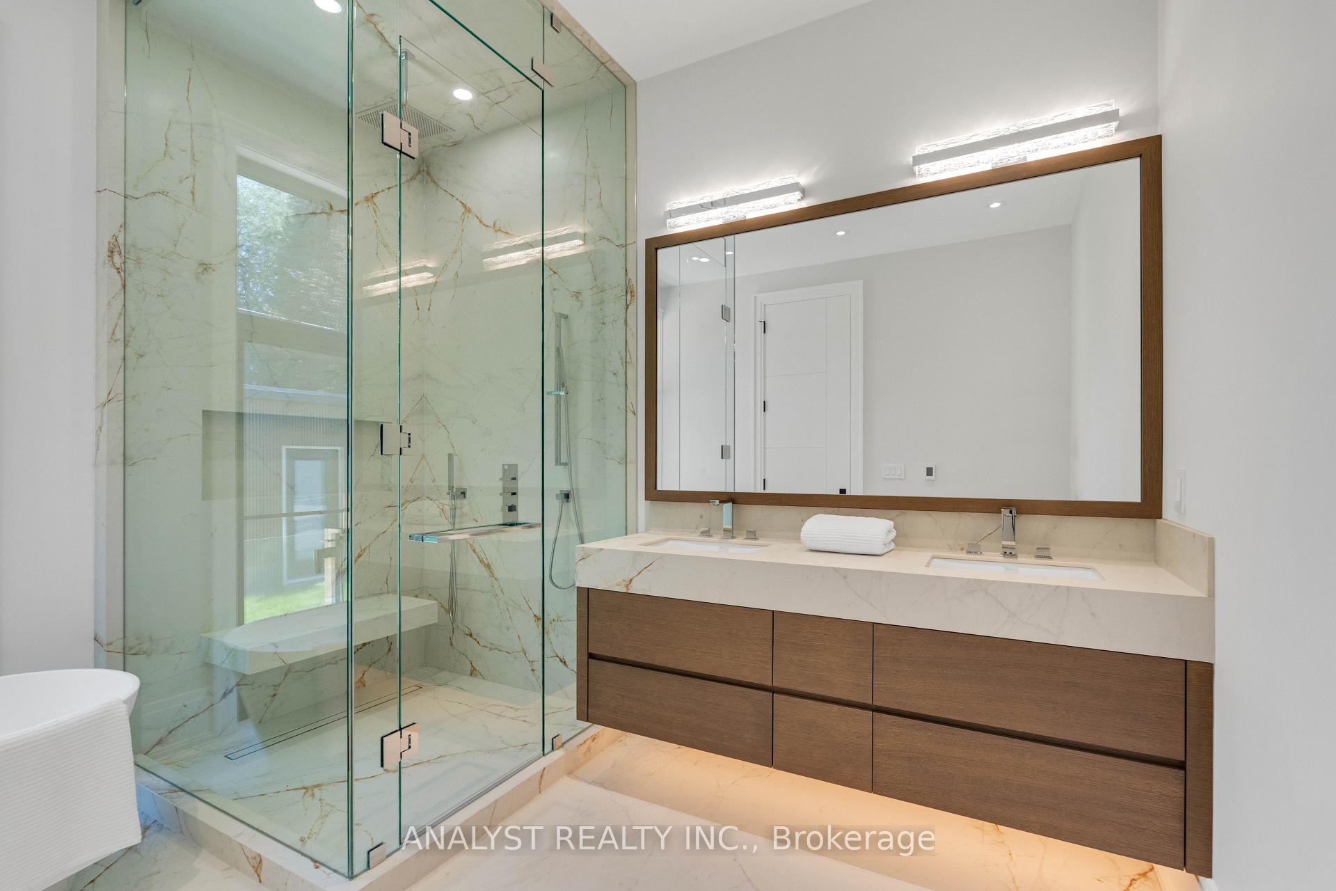 Photo 22 of 82 Donhill Crescent, Vaughan, Kleinburg — HOMEH