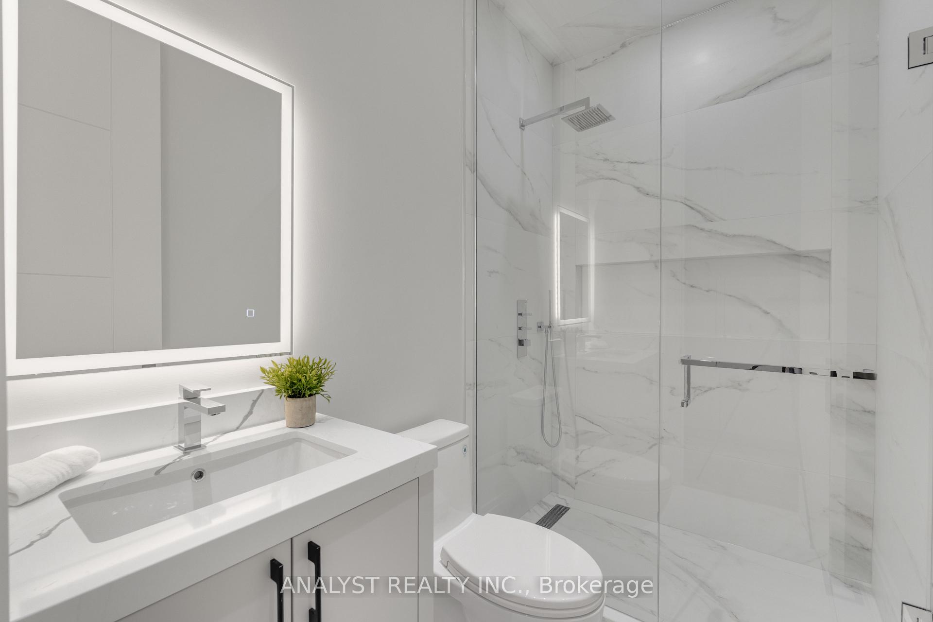 Photo 29 of 82 Donhill Crescent, Vaughan, Kleinburg — HOMEH