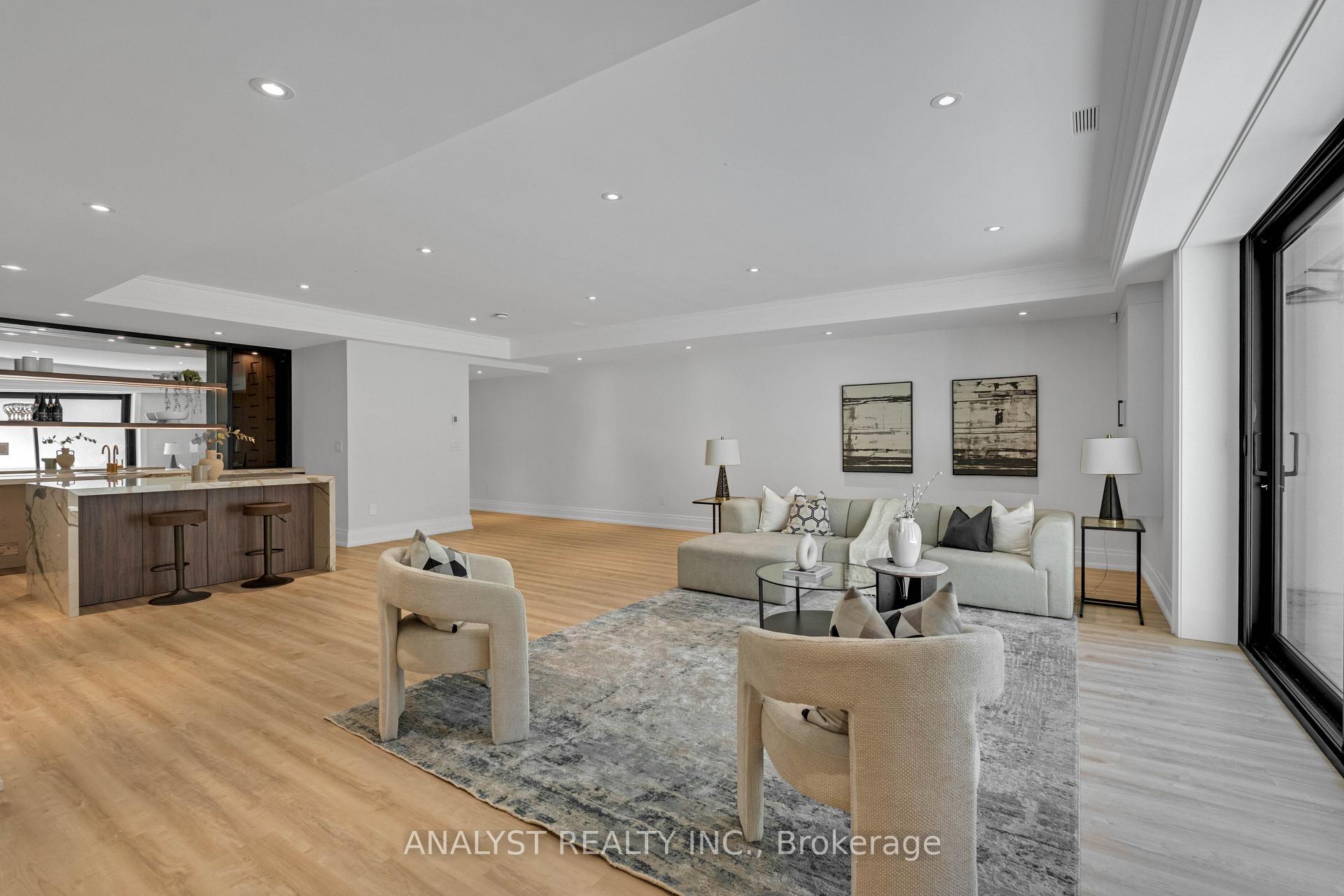 Photo 35 of 82 Donhill Crescent, Vaughan, Kleinburg — HOMEH