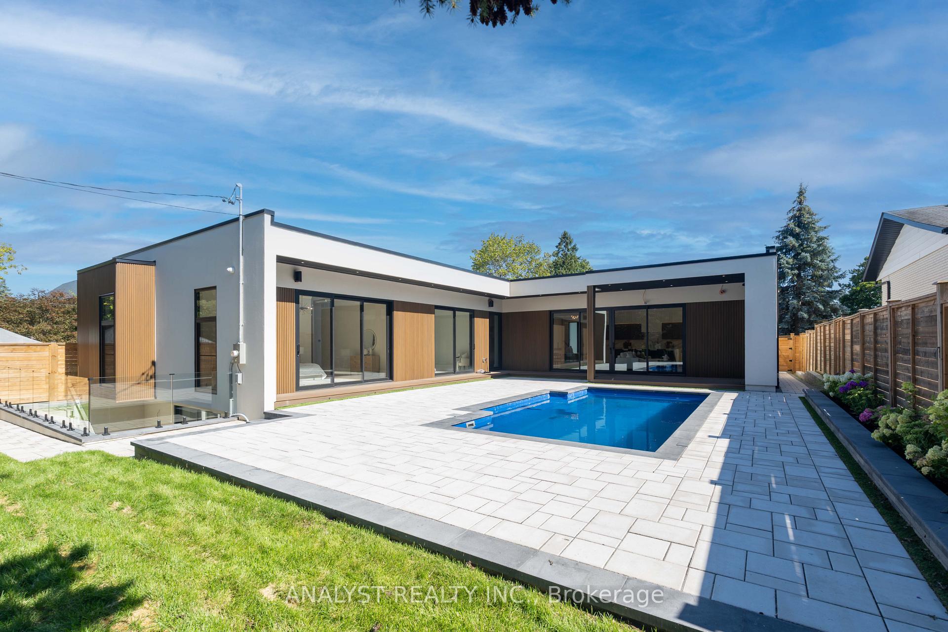 Photo 44 of 82 Donhill Crescent, Vaughan, Kleinburg — HOMEH