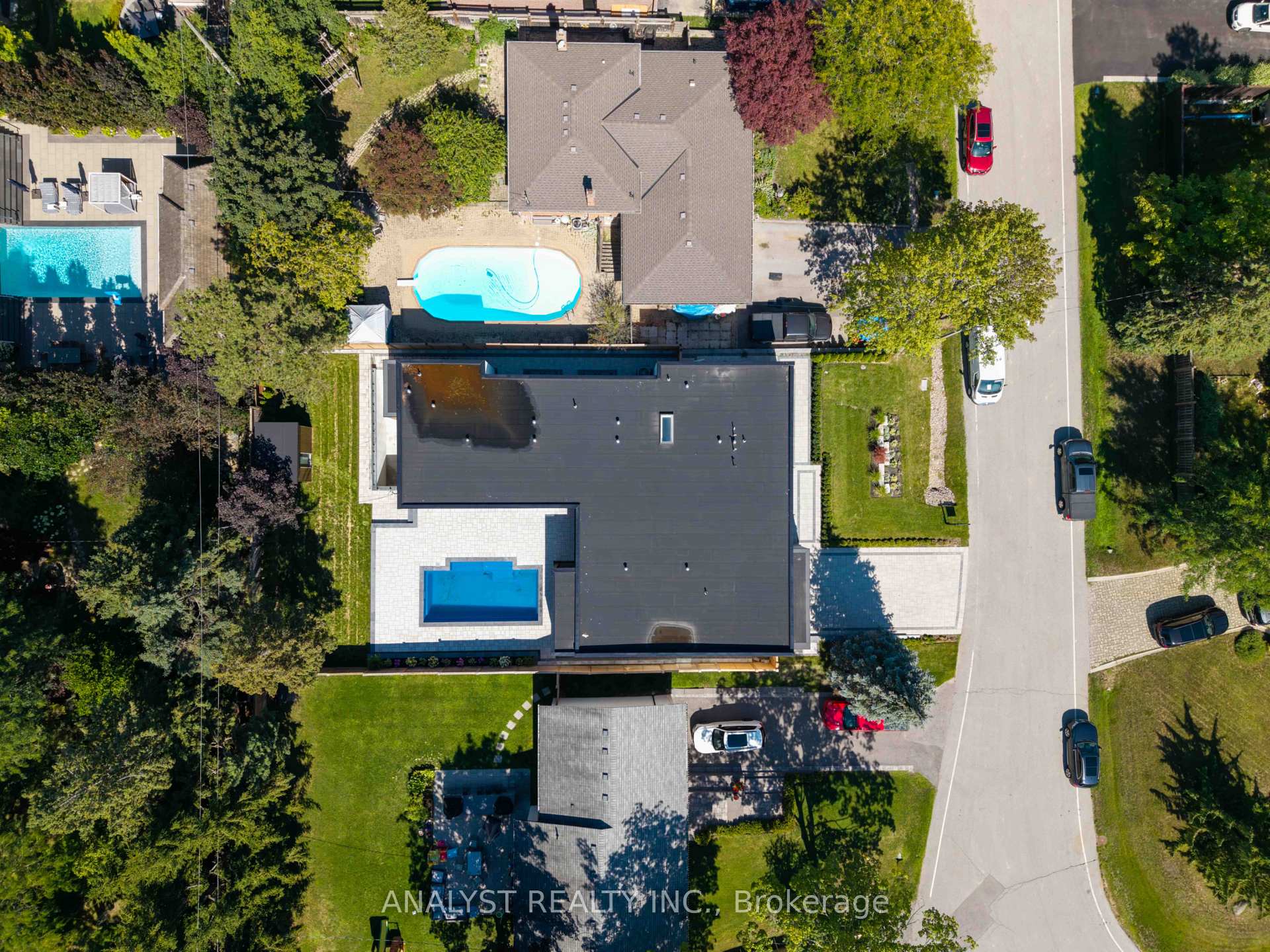 Photo 47 of 82 Donhill Crescent, Vaughan, Kleinburg — HOMEH
