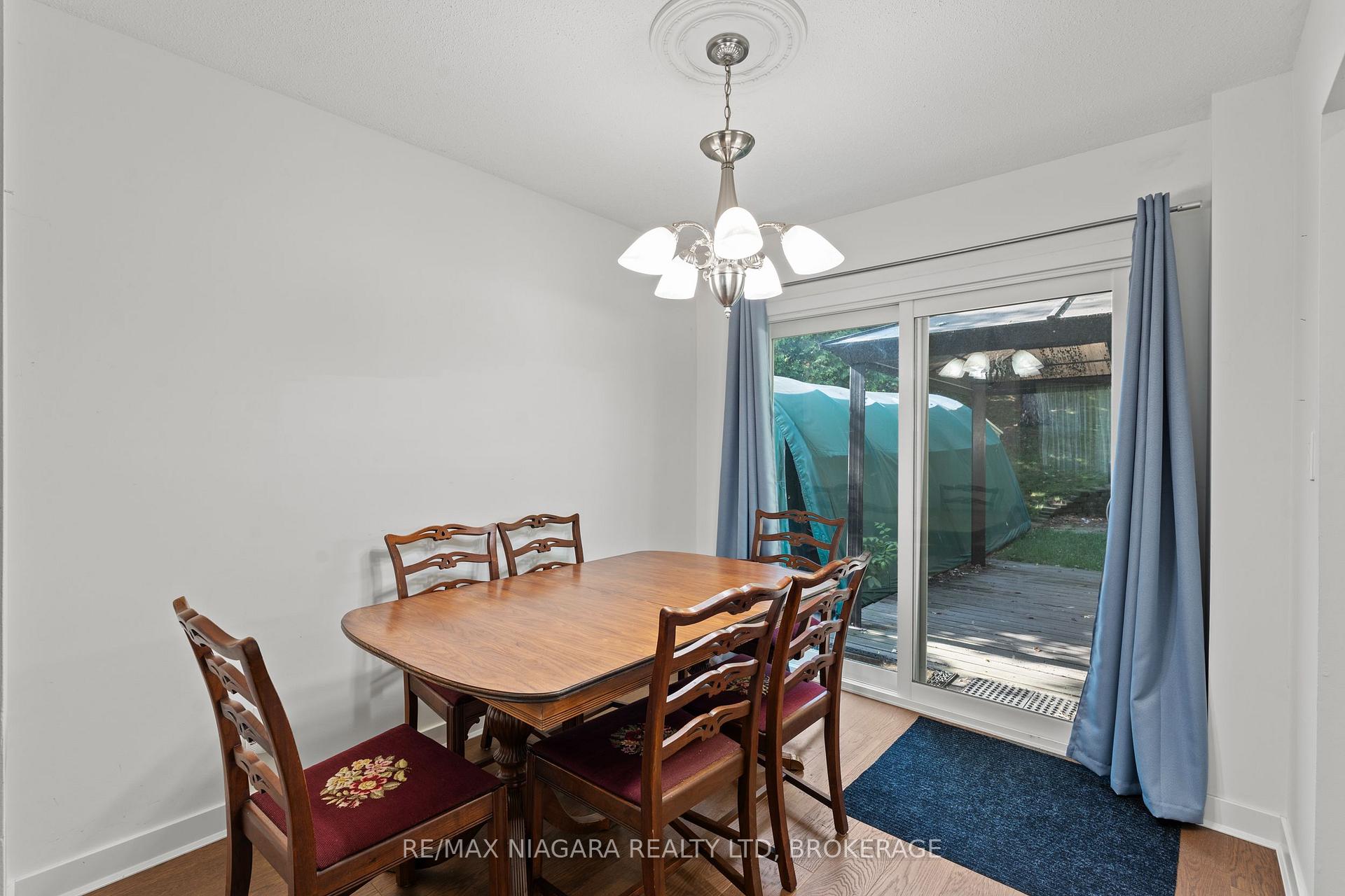 Photo 12 of 47 Birchpark Drive, Grimsby, Grimsby Beach — HOMEH