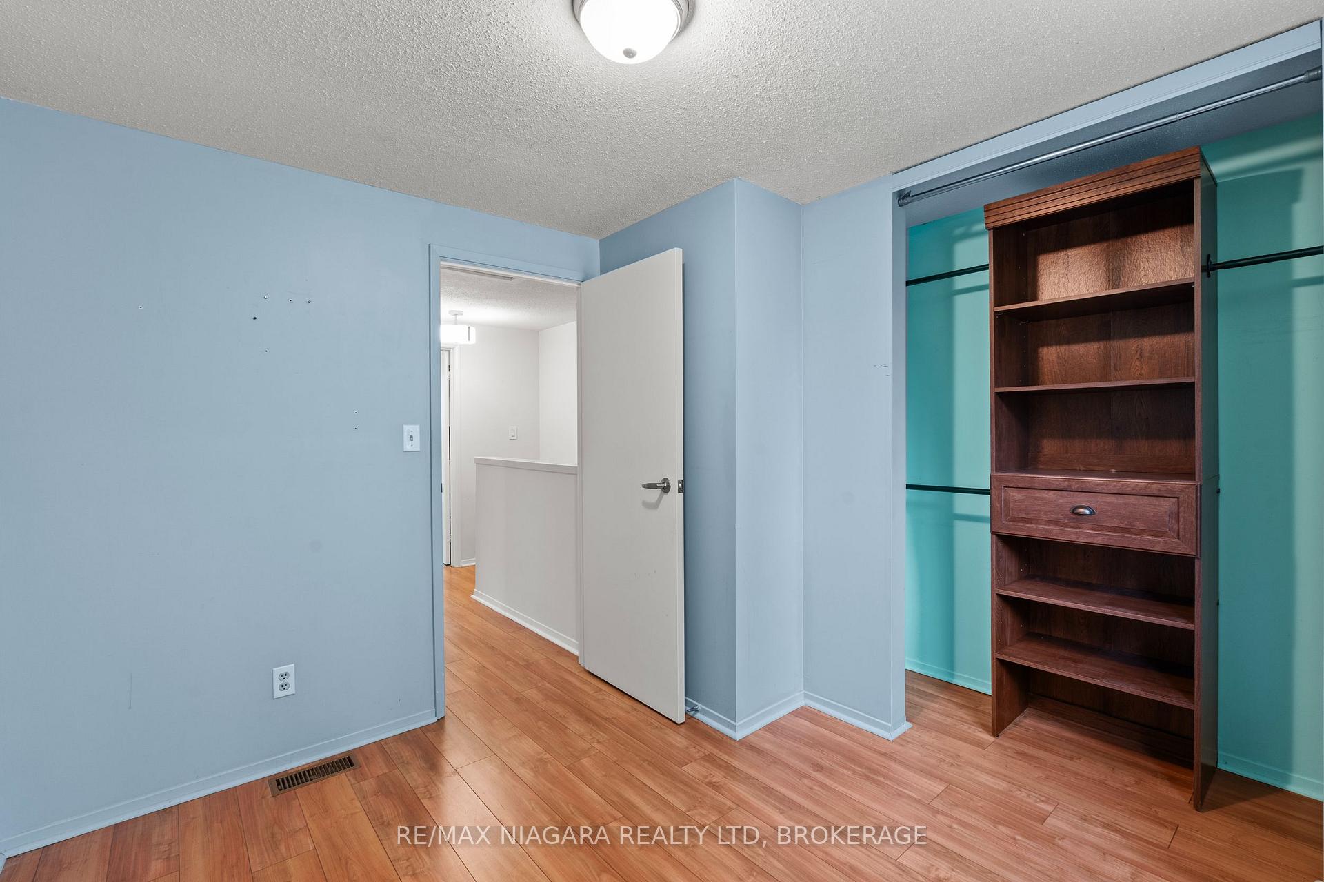 Photo 18 of 47 Birchpark Drive, Grimsby, Grimsby Beach — HOMEH