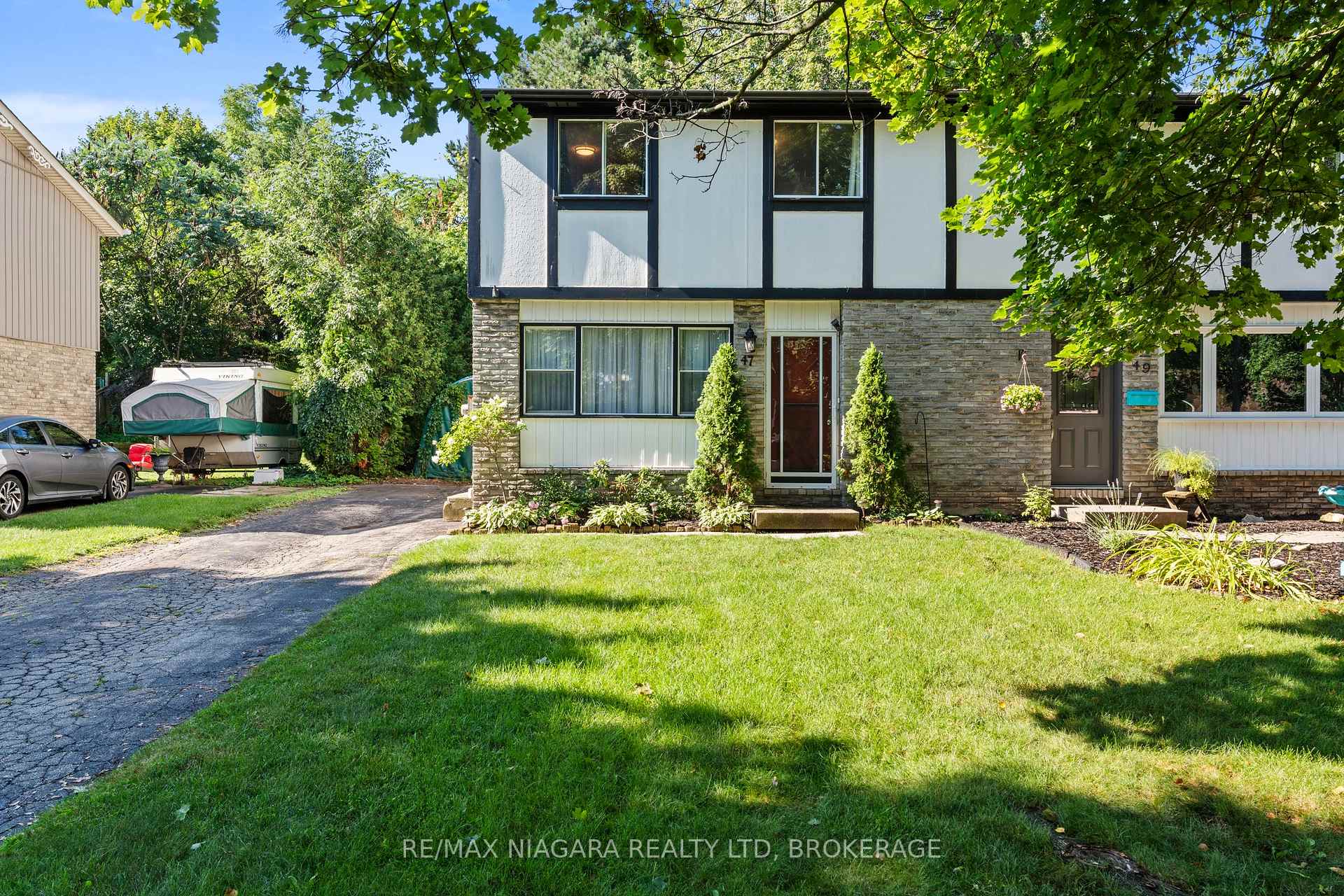 Photo 27 of 47 Birchpark Drive, Grimsby, Grimsby Beach — HOMEH