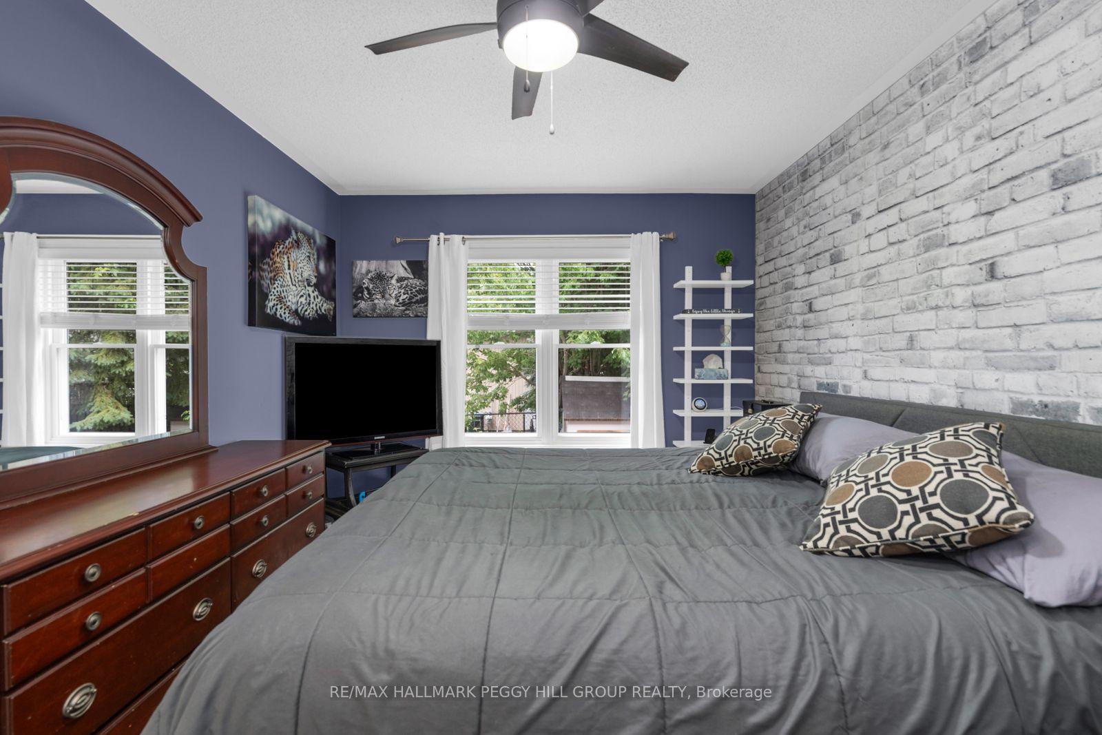 Photo 5 of 52 Harbour Crescent, Wasaga Beach — HOMEH