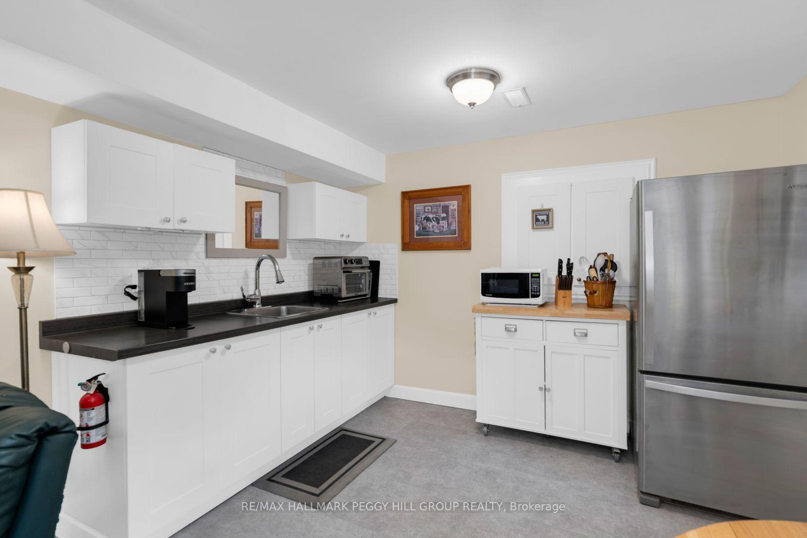 Photo 10 of 52 Harbour Crescent, Wasaga Beach — HOMEH