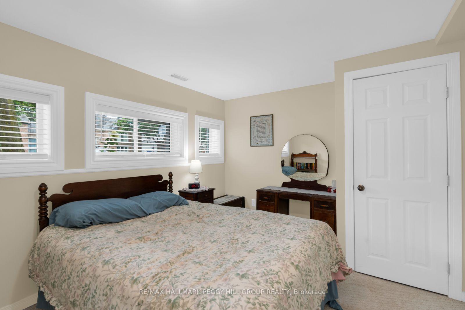 Photo 11 of 52 Harbour Crescent, Wasaga Beach — HOMEH