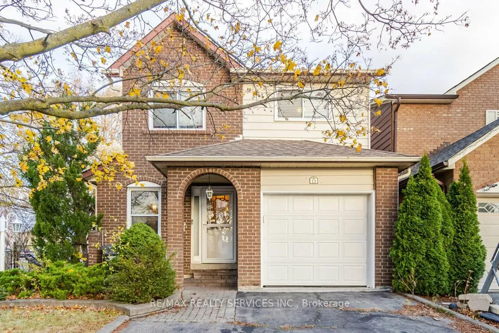 Front of 13 Weybridge Trail