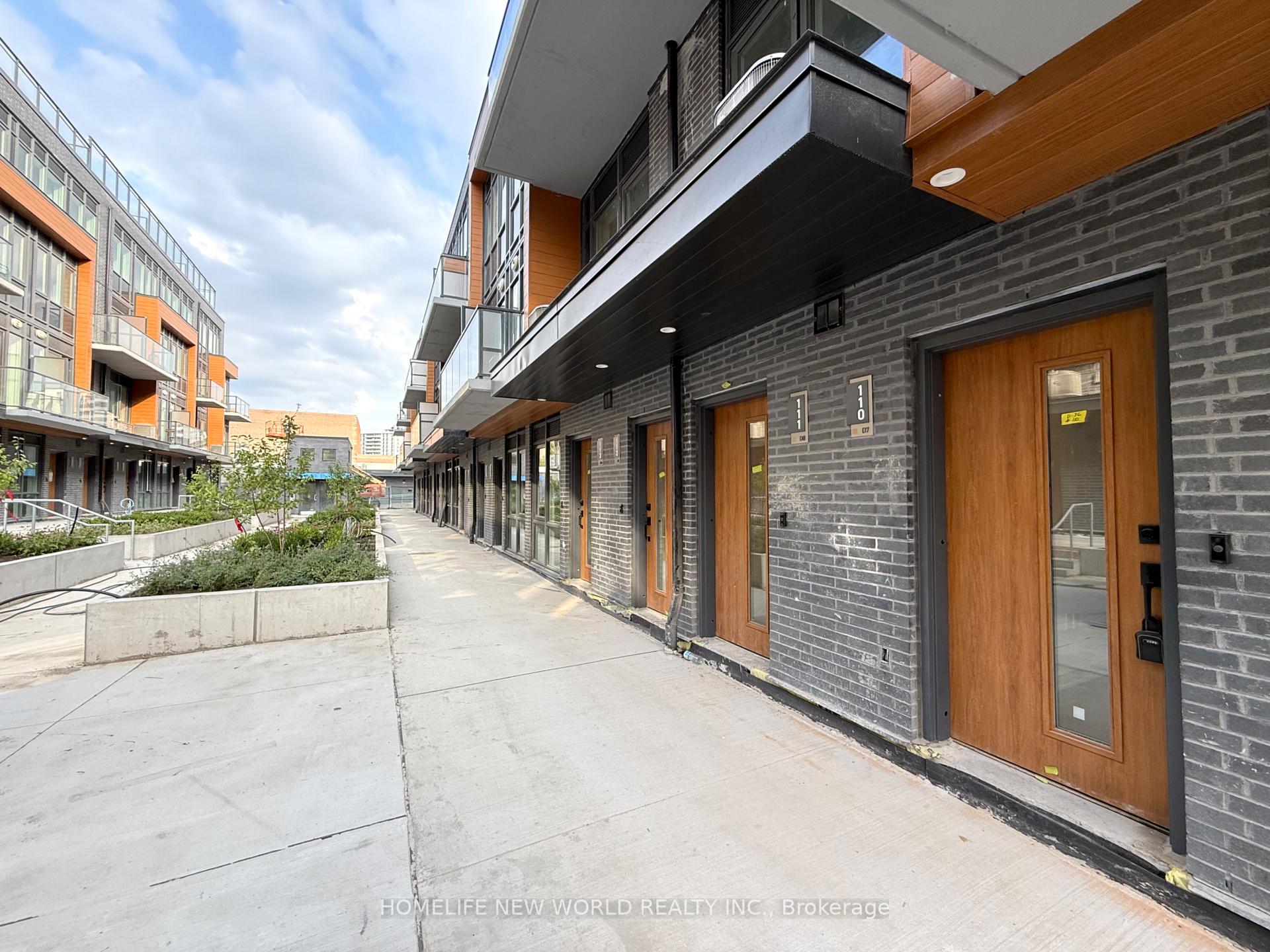 Photo 2 of Unit 110, 69 Curlew Drive, North York, Parkwoods-Donalda — HOMEH