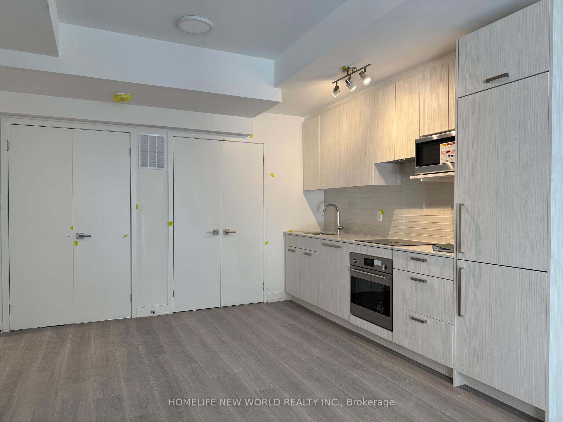 Photo 7 of Unit 110, 69 Curlew Drive, North York, Parkwoods-Donalda — HOMEH