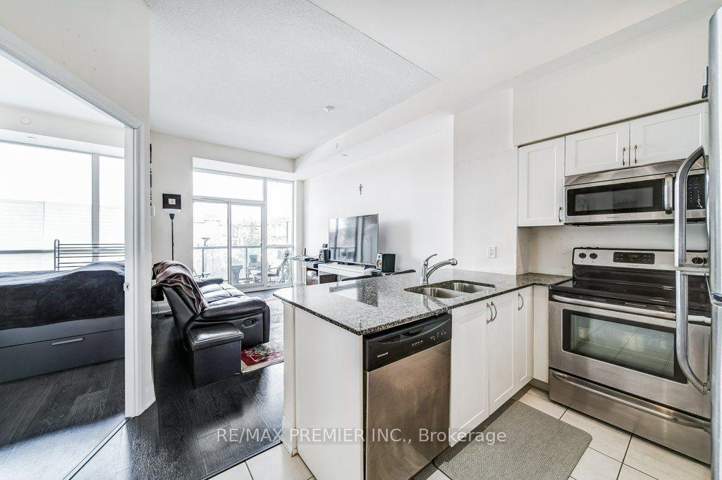 Photo 5 of Unit 209, 4700 Highway 7 Road, Vaughan, Vaughan Grove — HOMEH