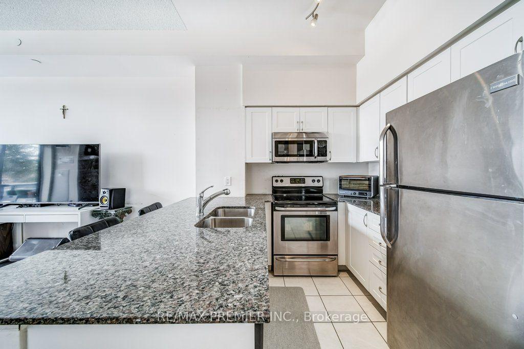 Photo 7 of Unit 209, 4700 Highway 7 Road, Vaughan, Vaughan Grove — HOMEH