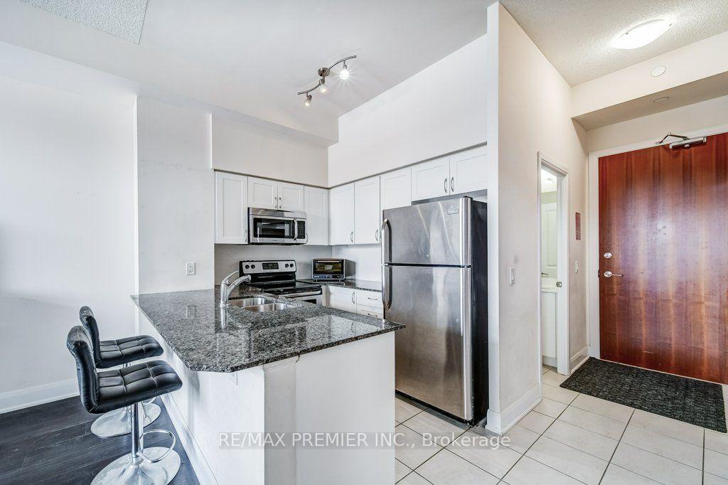 Photo 11 of Unit 209, 4700 Highway 7 Road, Vaughan, Vaughan Grove — HOMEH