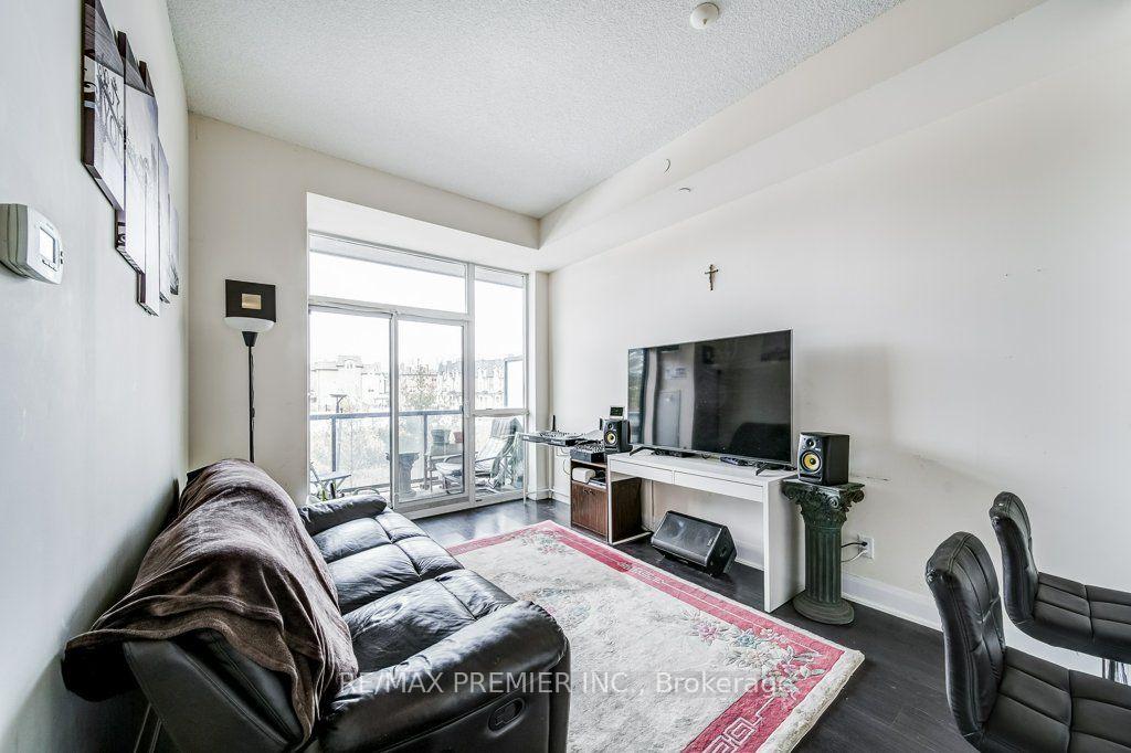 Photo 17 of Unit 209, 4700 Highway 7 Road, Vaughan, Vaughan Grove — HOMEH