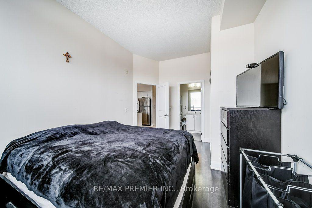 Photo 23 of Unit 209, 4700 Highway 7 Road, Vaughan, Vaughan Grove — HOMEH